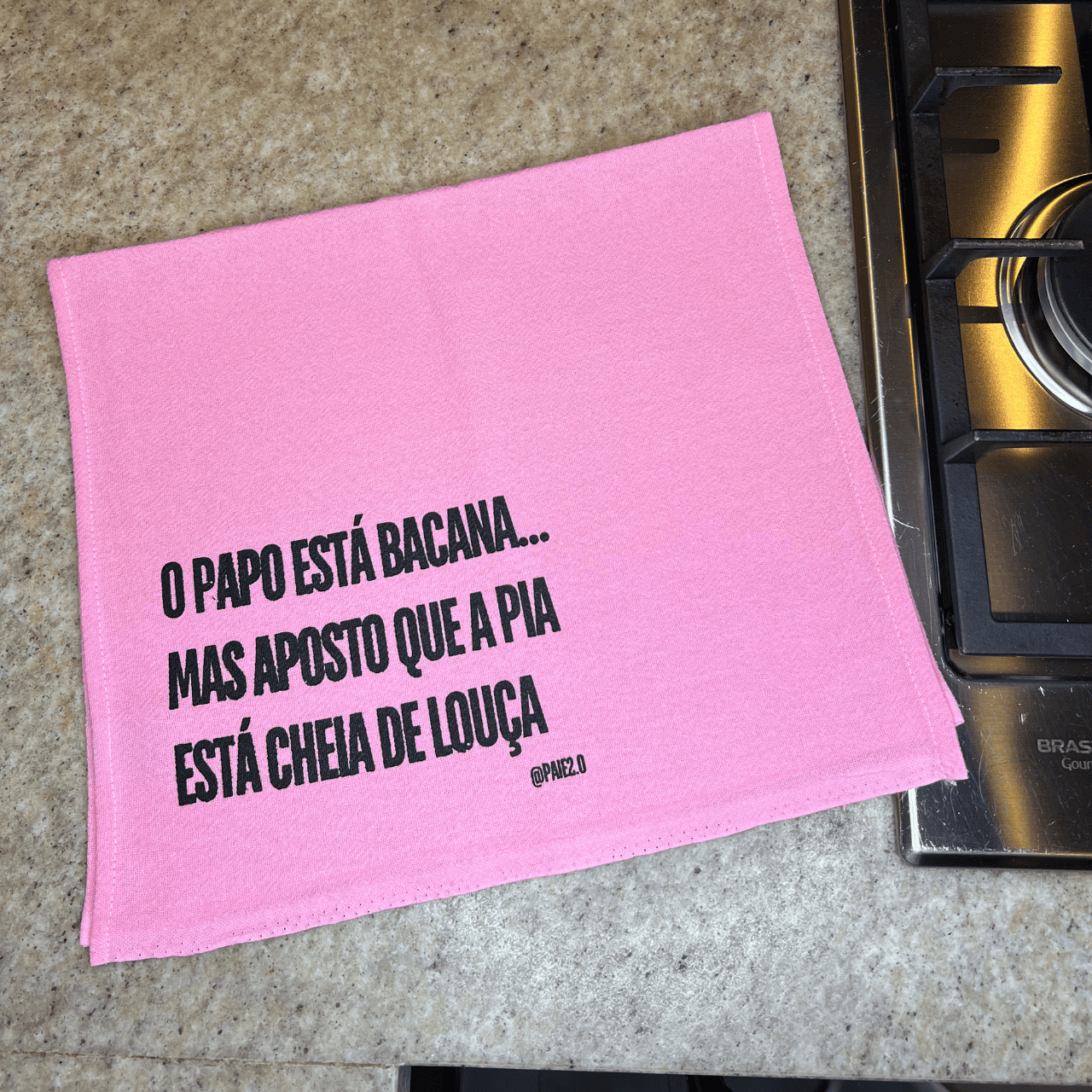 Pano "O Papo Está Bacana, Mas Aposto Que a Pia Está Cheia de Louça"