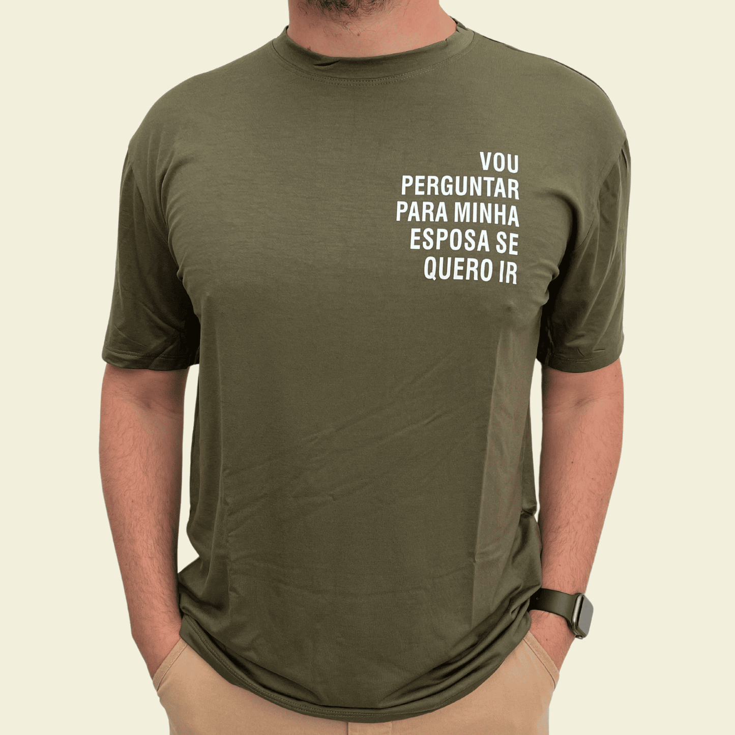 Camiseta Masculina "Vou Perguntar para Minha Esposa Se Quero Ir"